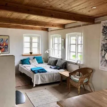 Cozy Country House By Beautiful Nature Farm stay *